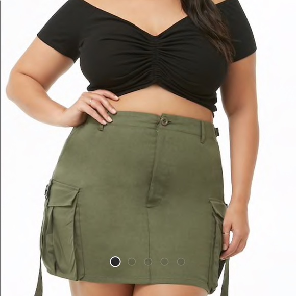 Cargo mini skirt - Picture 1 of 3
